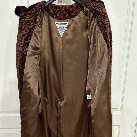 Velvet Long Coat - Picture 4 of 4